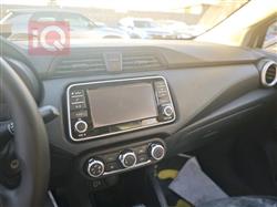 نيسان فيرسا